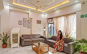 Fabhotel The Viraaj - Gaur City Mall